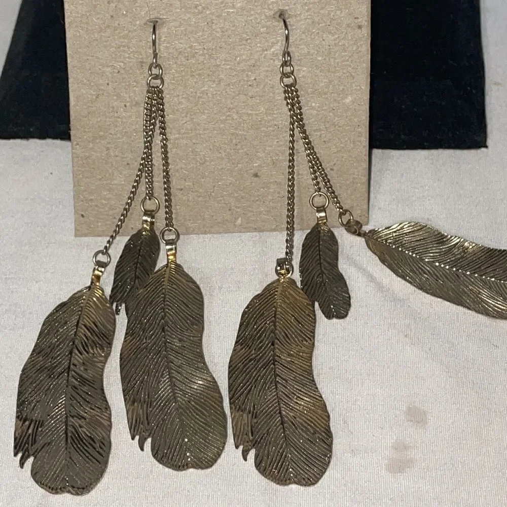 Metal feather earrings